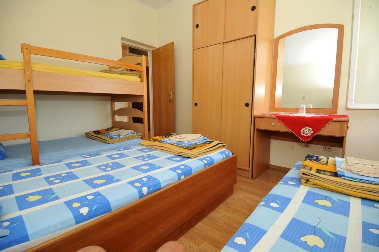 Guest House Banana ดูบรอฟนิก ภายนอก รูปภาพ