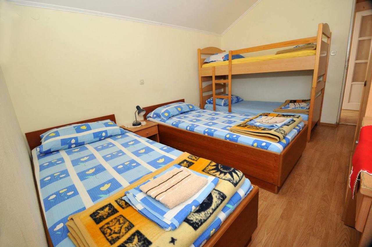Guest House Banana ดูบรอฟนิก ภายนอก รูปภาพ