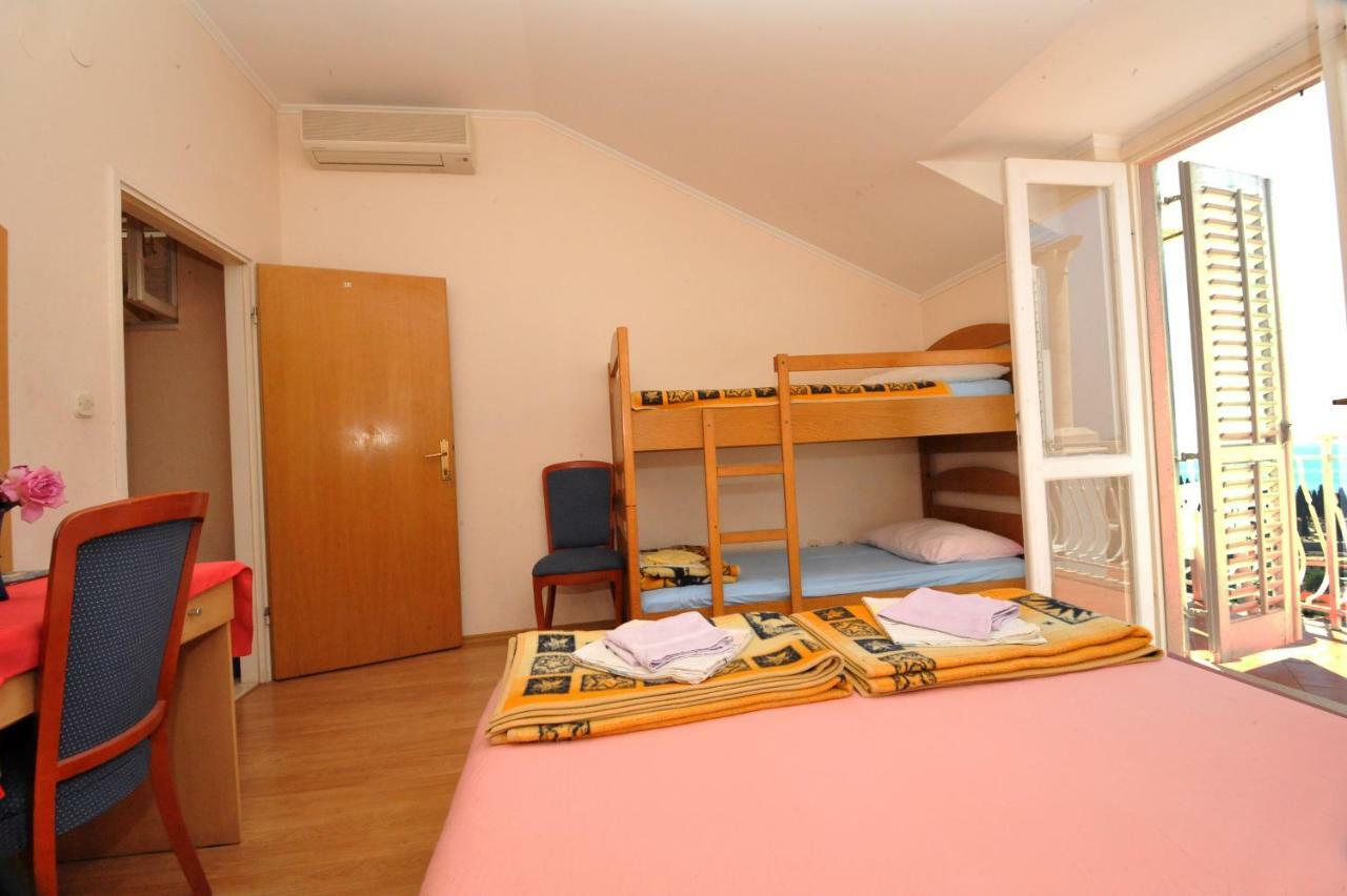 Guest House Banana ดูบรอฟนิก ภายนอก รูปภาพ